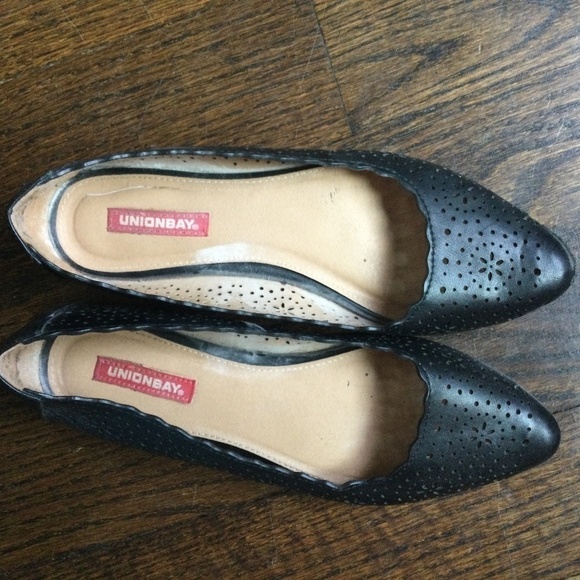 Union Bay Flats size 8 - Picture 5 of 8